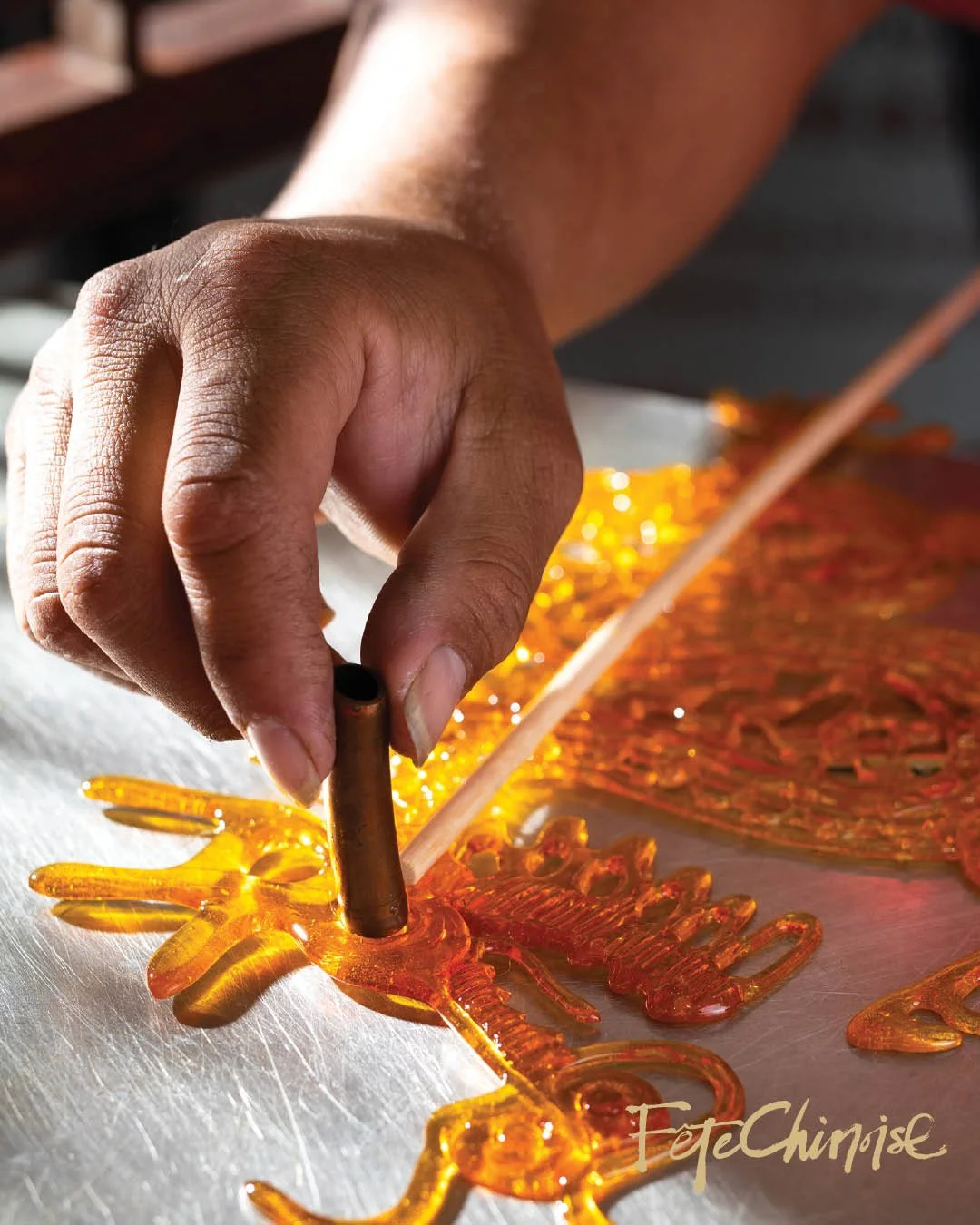 Painting Lollipops: Chinese Pulled Sugar Art 以勺為筆，以糖為墨